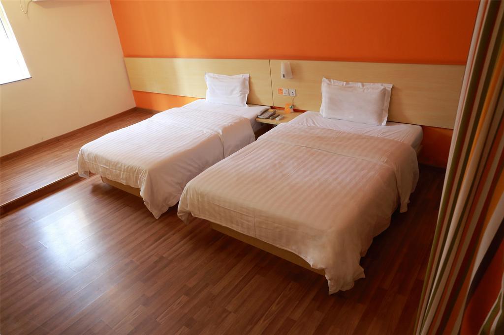 7Days Premium Harbin Central Avenue Стая снимка